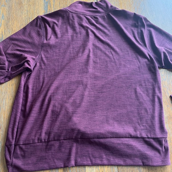 Old Navy Active Breathe On Women's Burgundy Twist Front Top Long Sleeves Size L - Picture 13 of 13